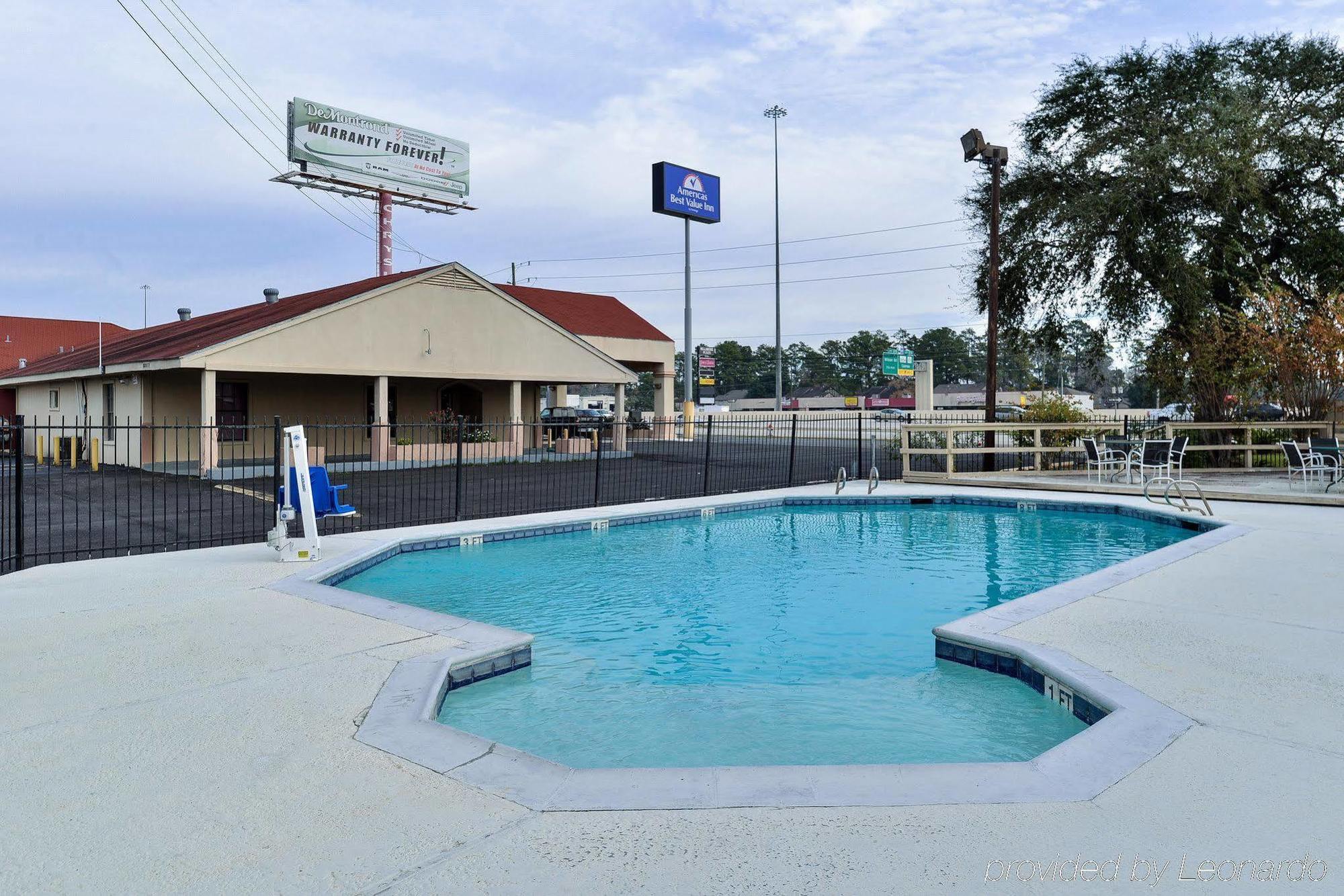 Americas Best Value Inn Conroe Exterior foto