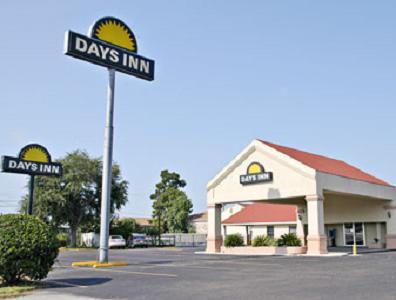 Americas Best Value Inn Conroe Exterior foto